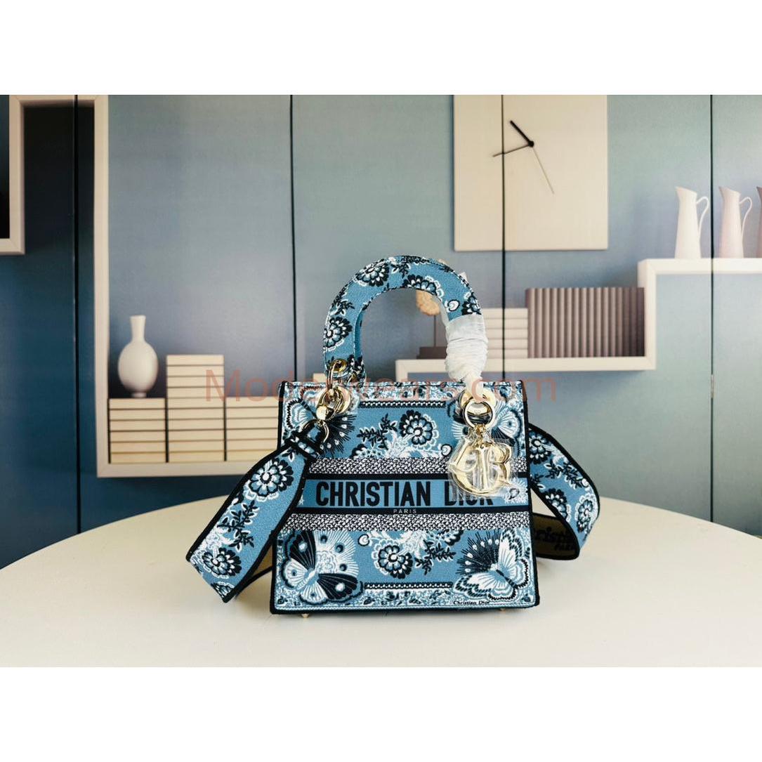 Chic & Stylish Bags