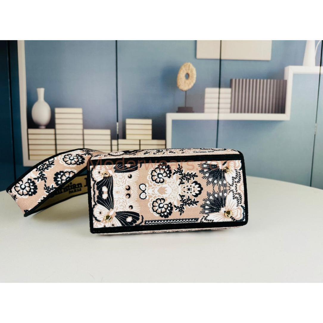 Chic & Stylish Bags