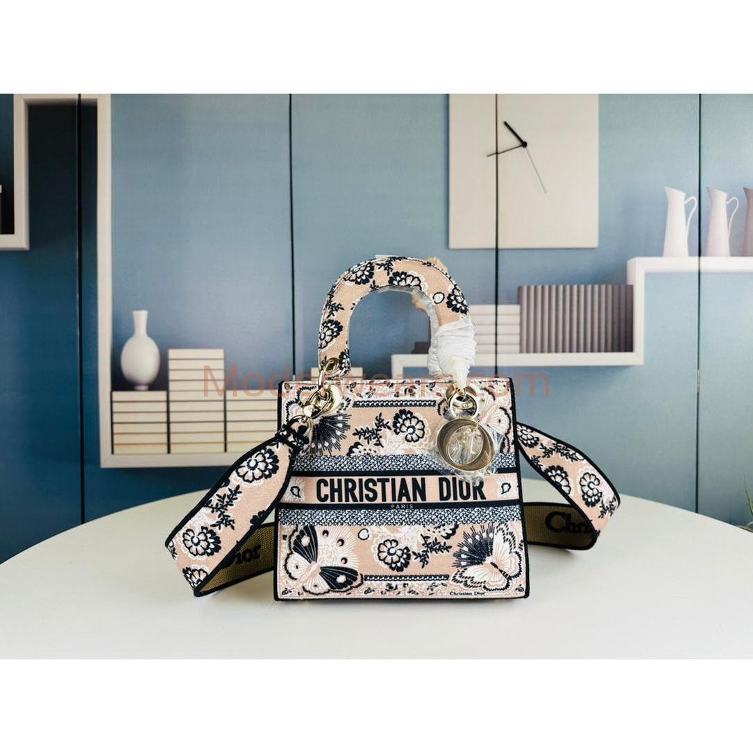 Chic & Stylish Bags
