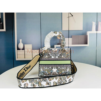 Chic & Stylish Bags