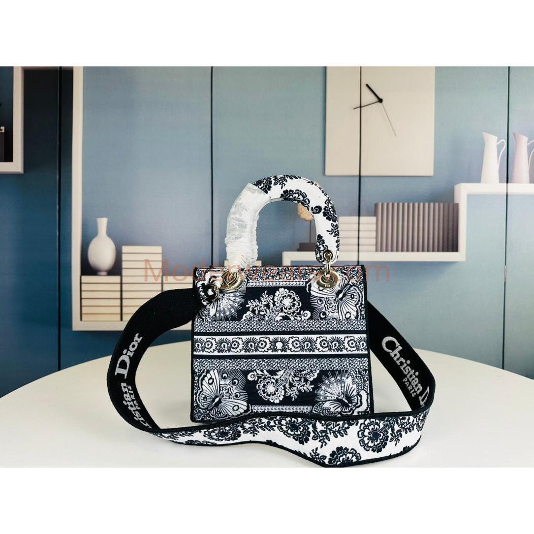 Chic & Stylish Bags
