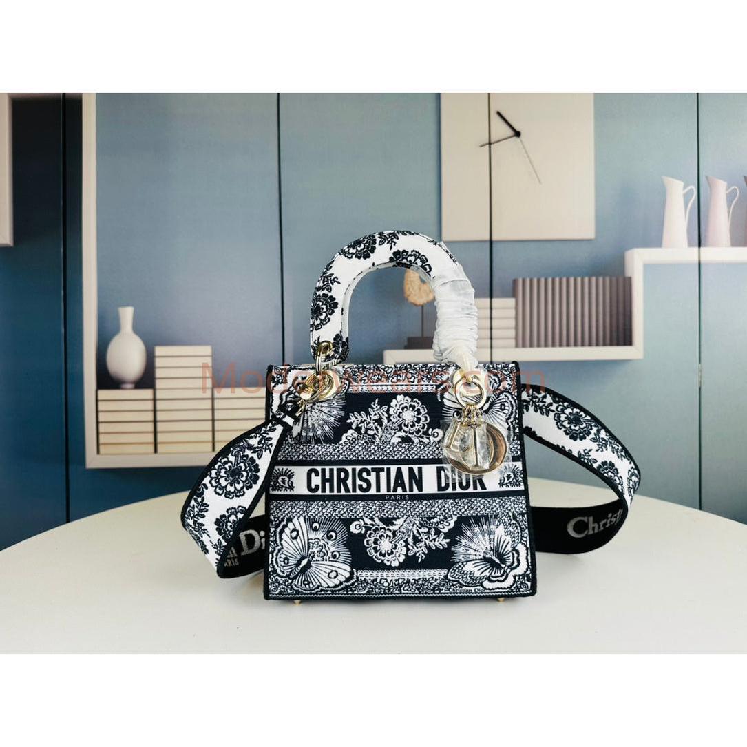 Chic & Stylish Bags