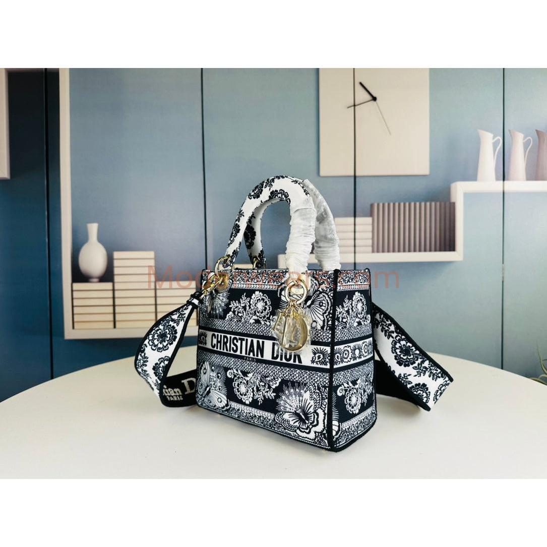 Chic & Stylish Bags
