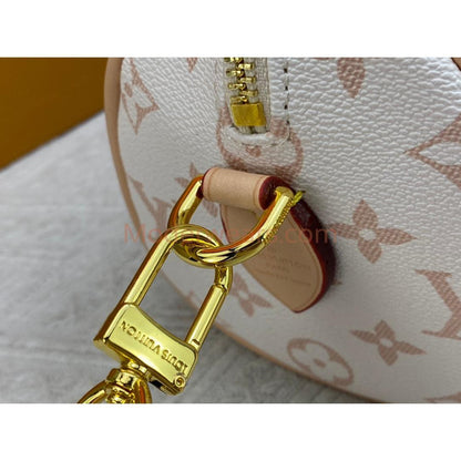 Chic & Stylish Bags