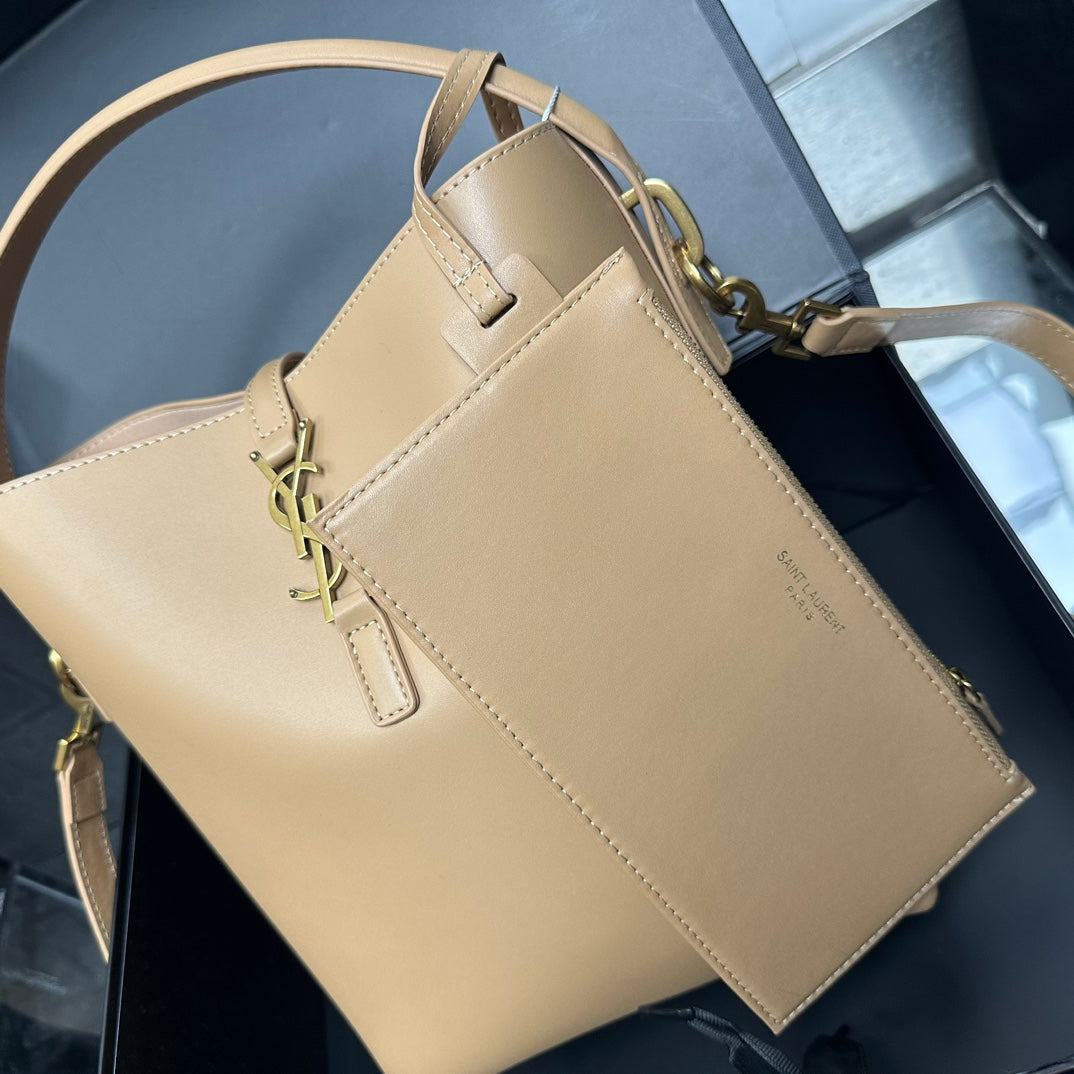 Chic & Stylish Bags