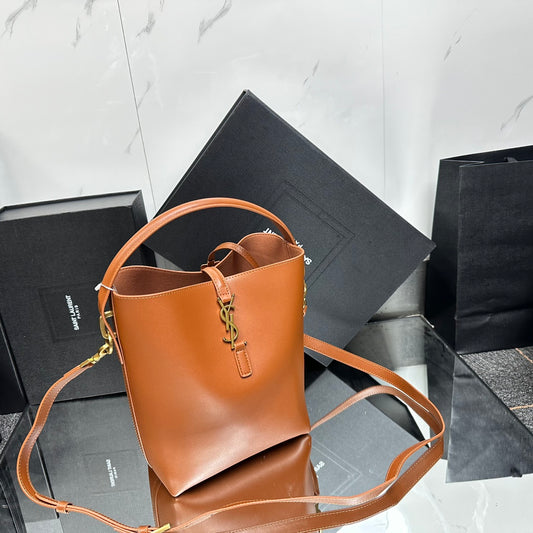 Chic & Stylish Bags