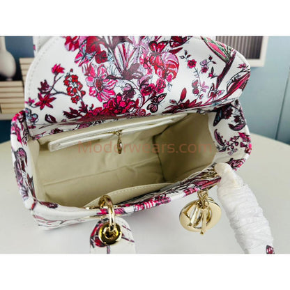 Chic & Stylish Bags