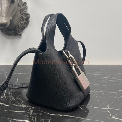 Chic & Stylish Bags