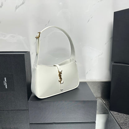 Chic & Stylish Bags