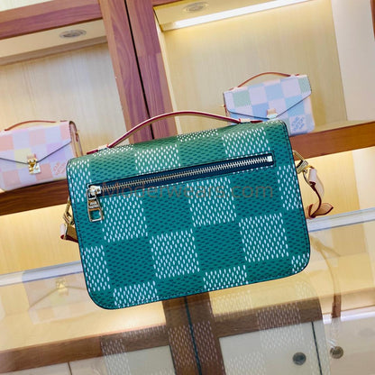 Chic & Stylish Bags