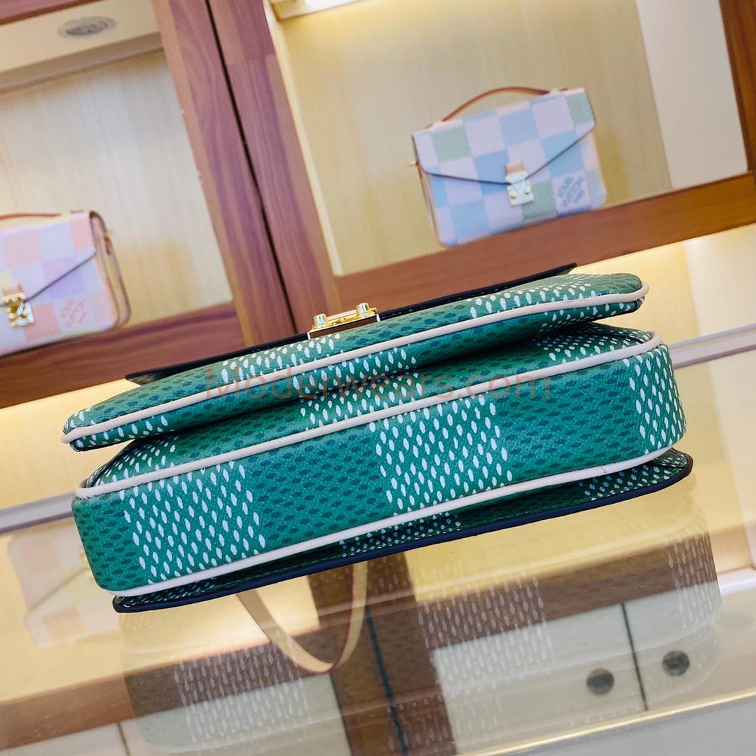 Chic & Stylish Bags