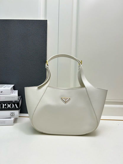 Chic & Stylish Bags