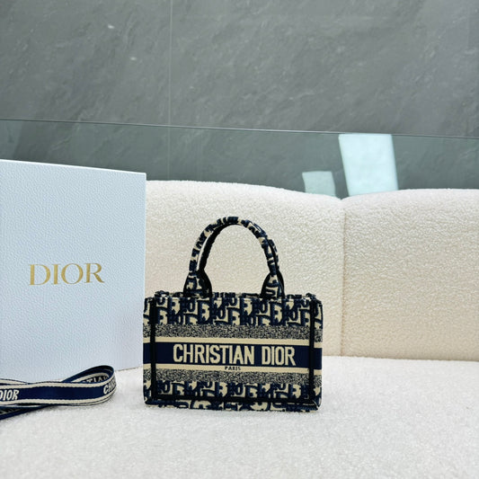 Chic & Stylish Bags