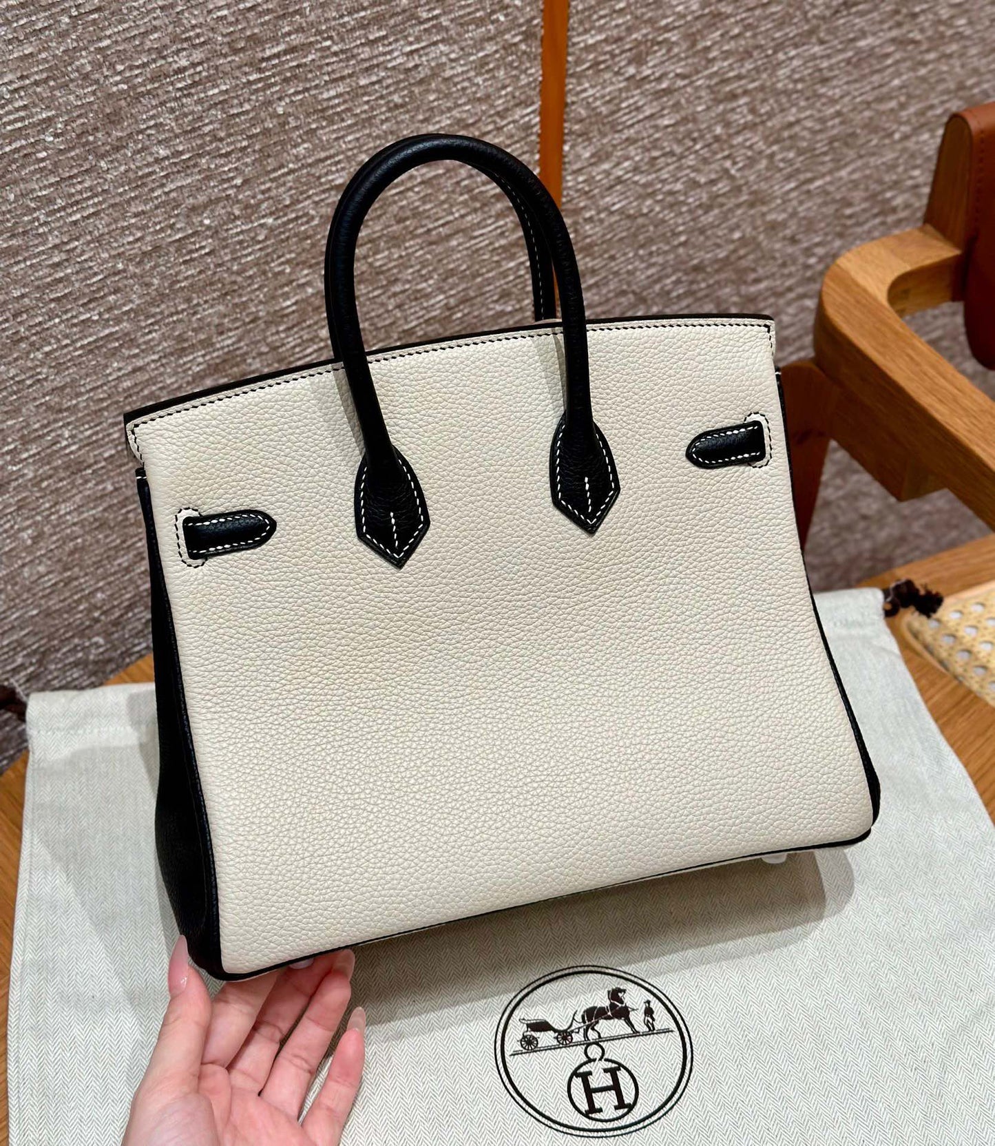 Chic & Stylish Bags