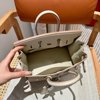 Chic & Stylish Bags