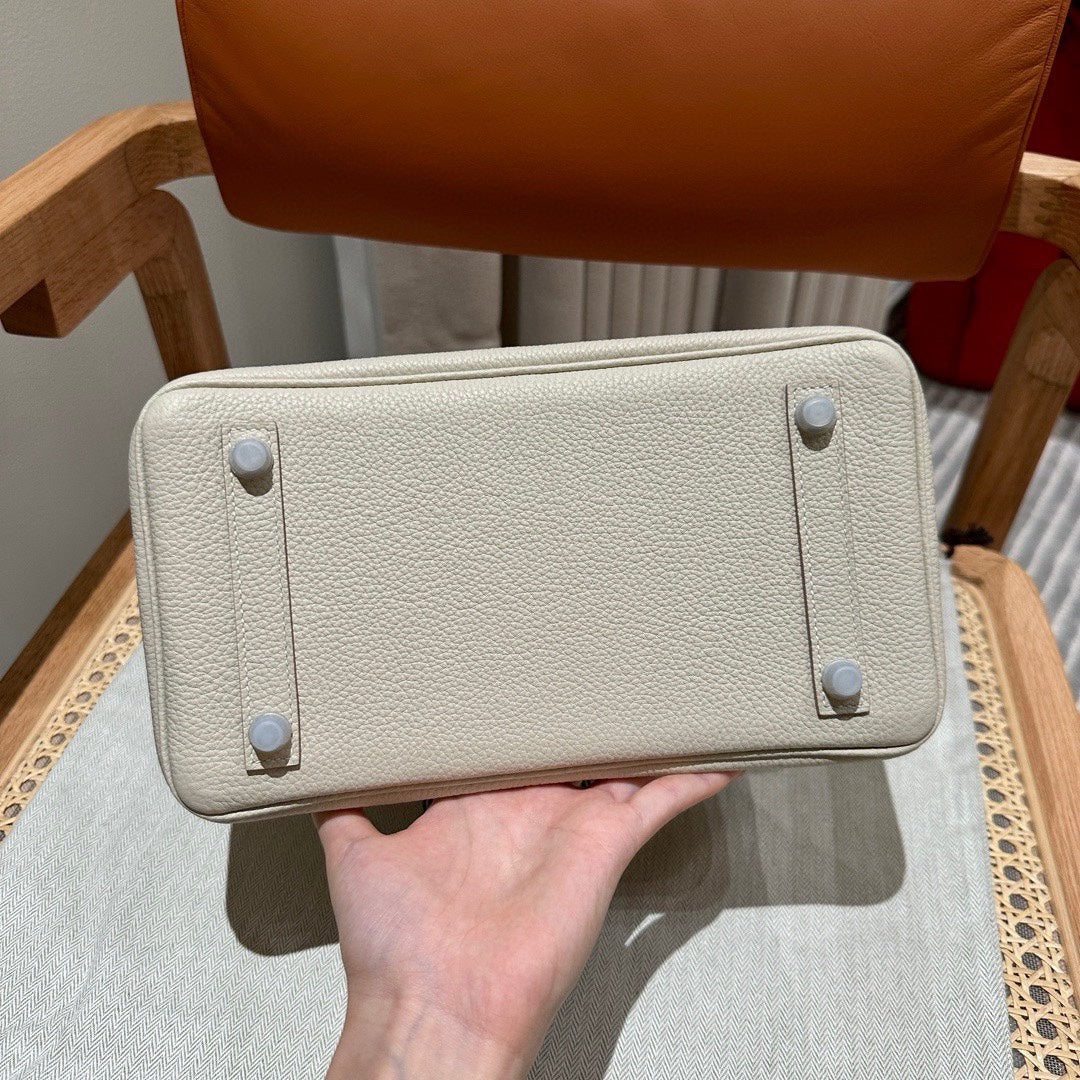 Chic & Stylish Bags