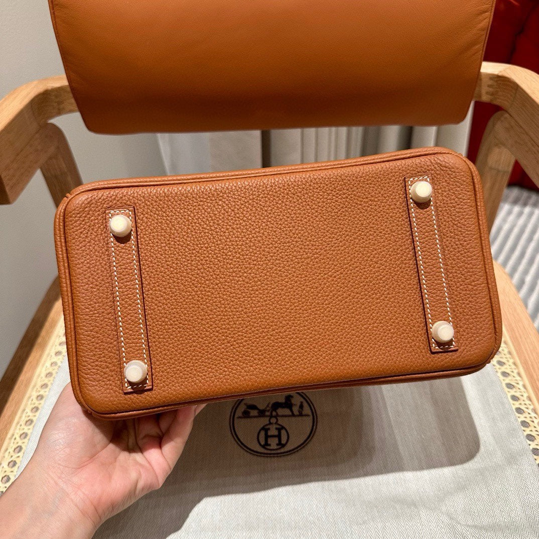 Chic & Stylish Bags