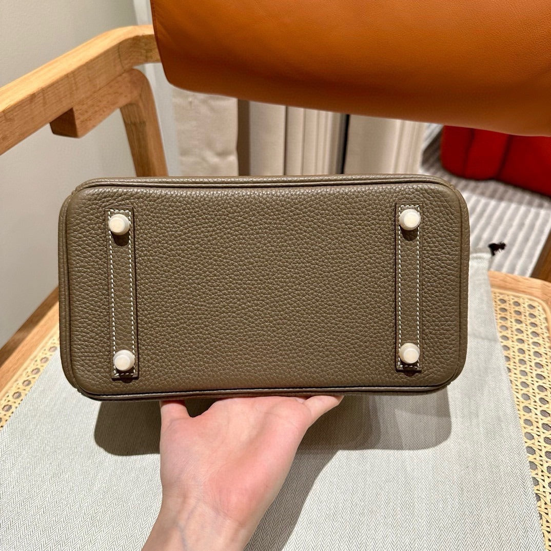 Chic & Stylish Bags