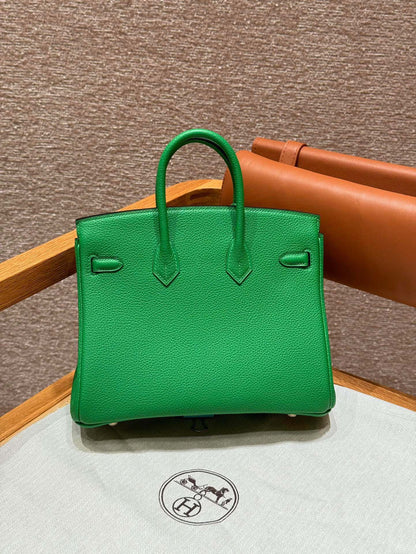 Chic & Stylish Bags