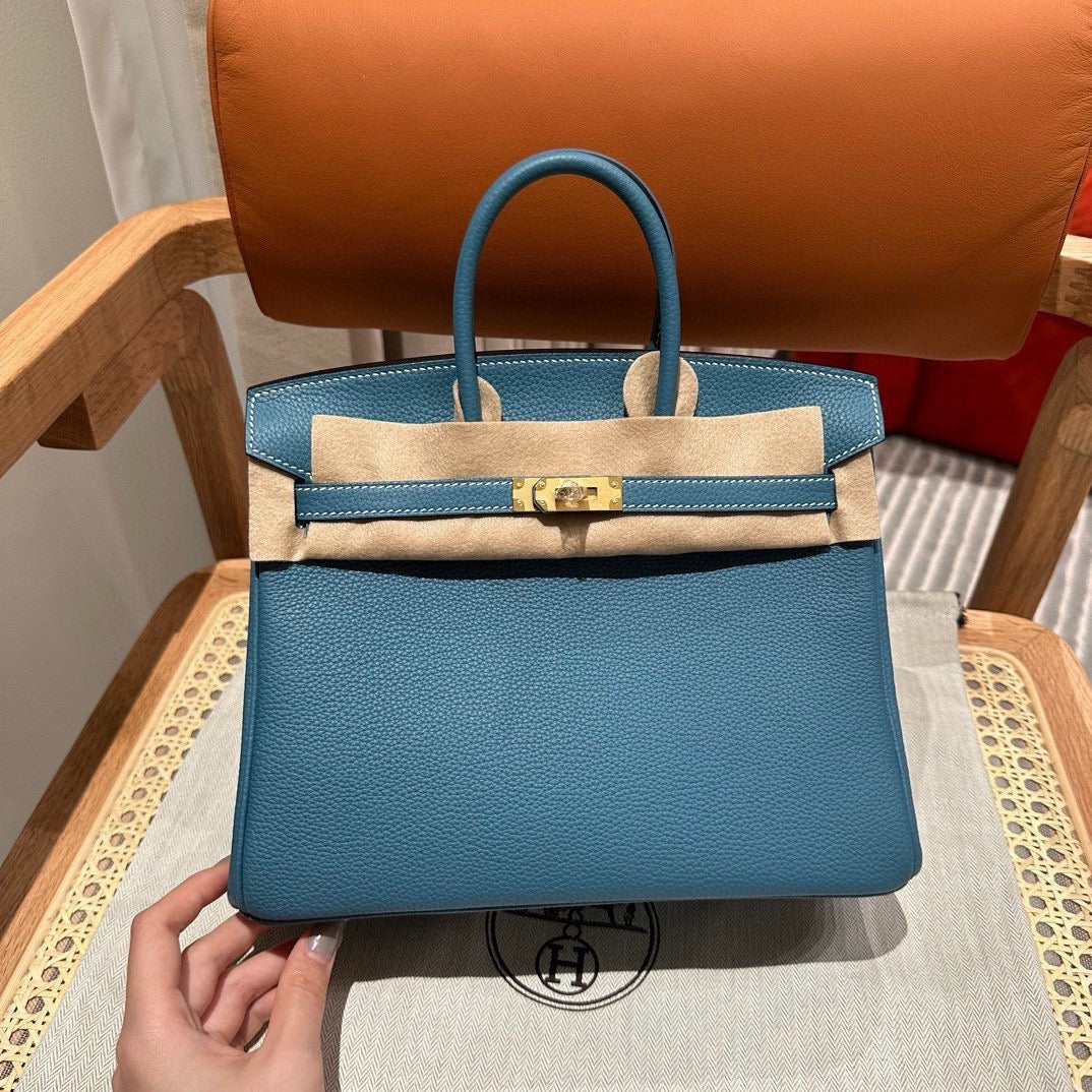 Chic & Stylish Bags