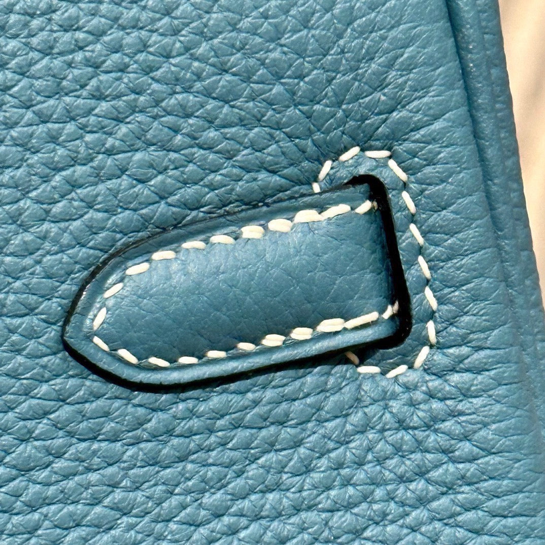 Chic & Stylish Bags