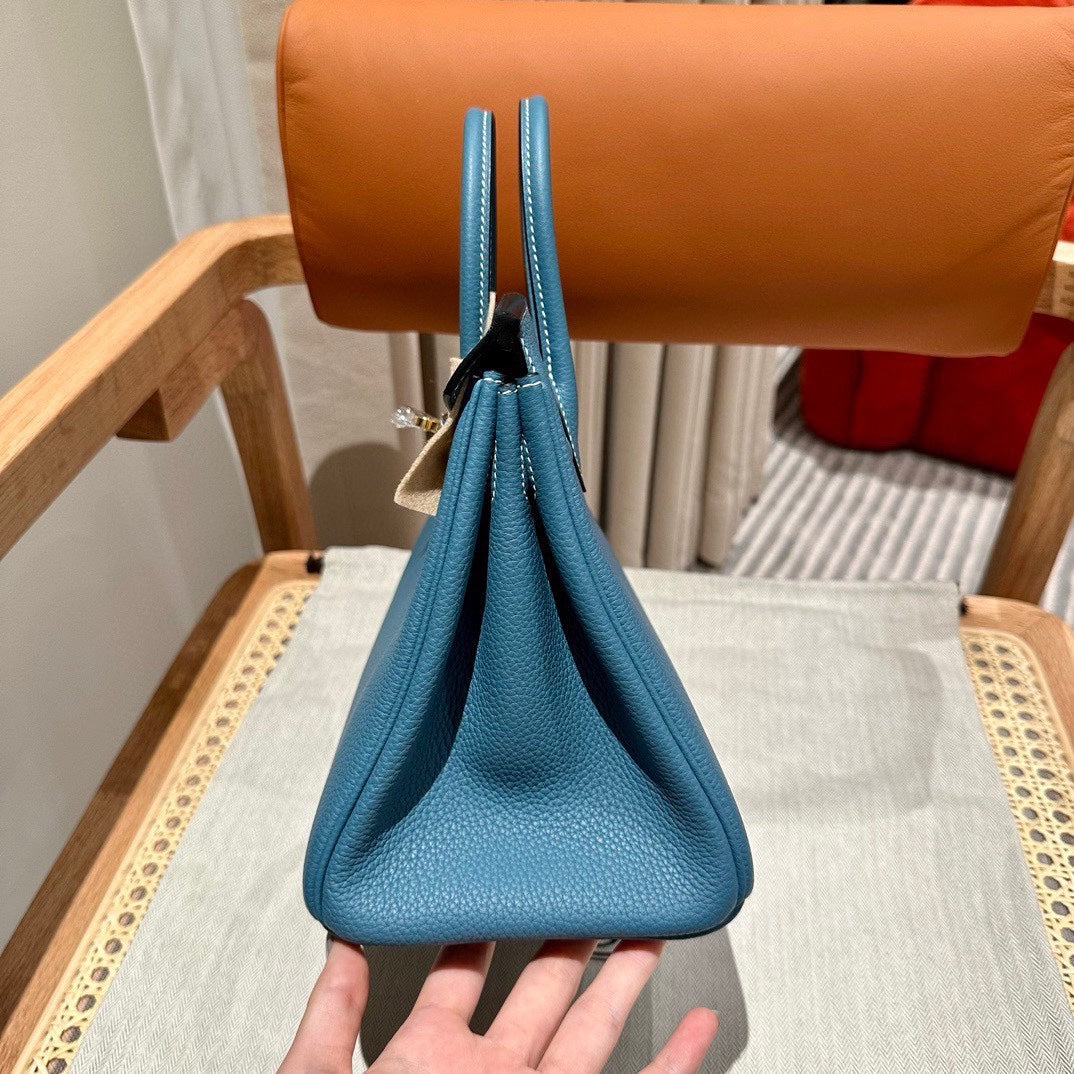 Chic & Stylish Bags