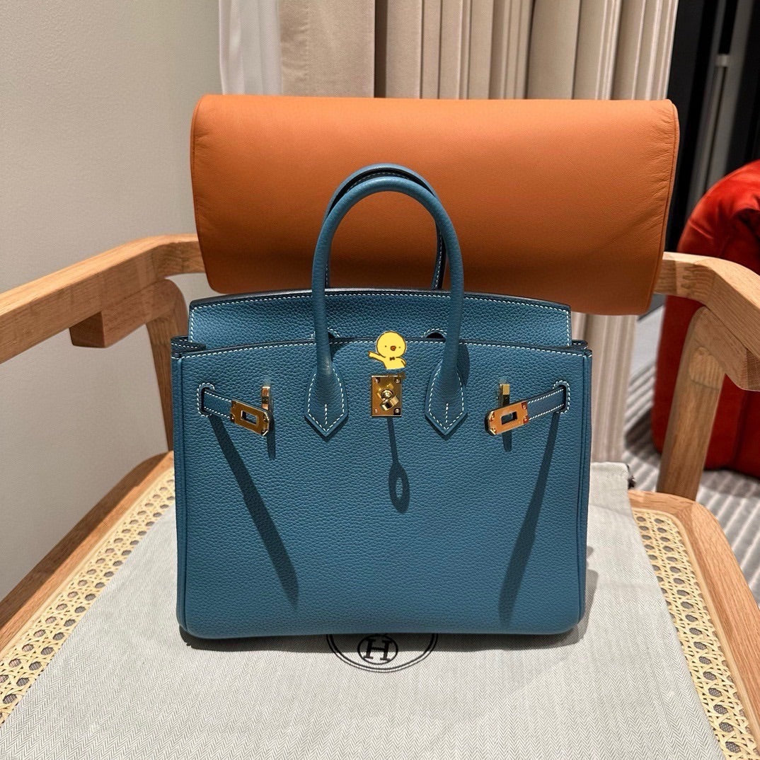 Chic & Stylish Bags