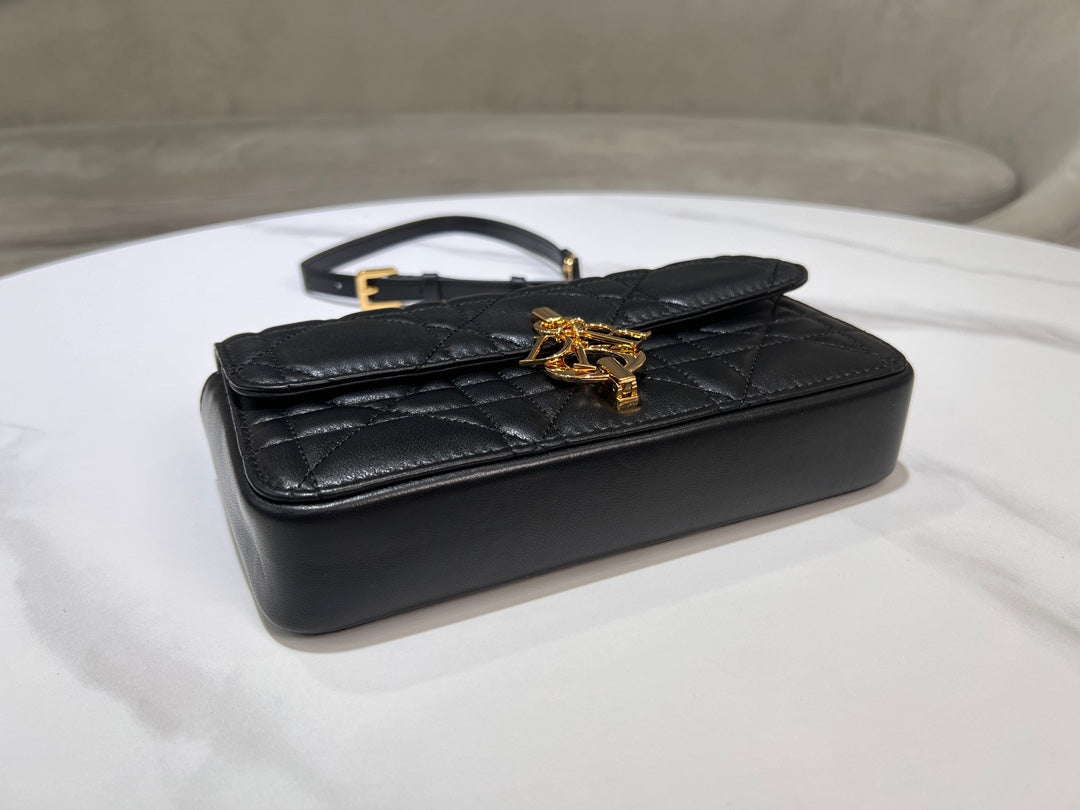 Chic & Stylish Bags