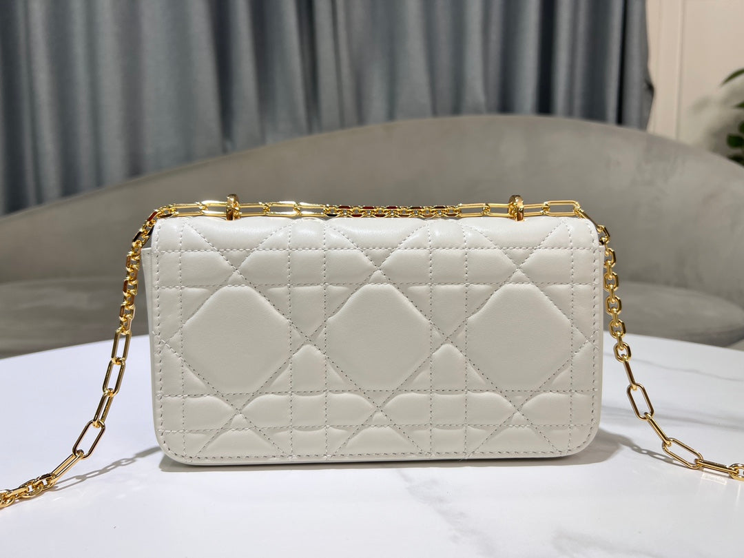 Chic & Stylish Bags