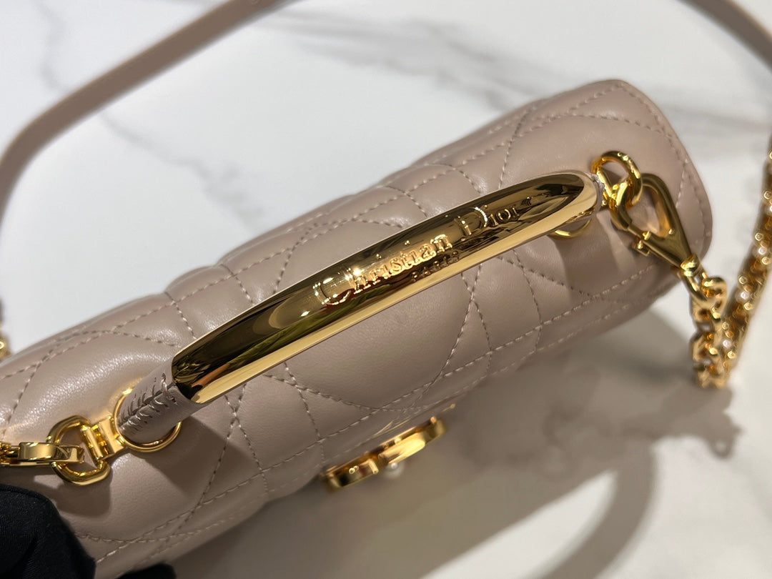 Chic & Stylish Bags