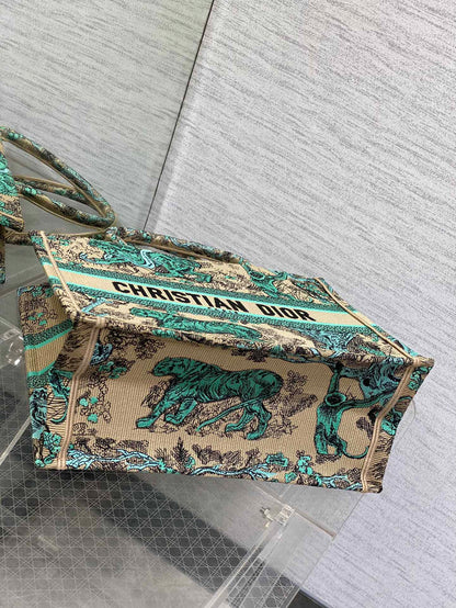 Chic & Stylish Bags