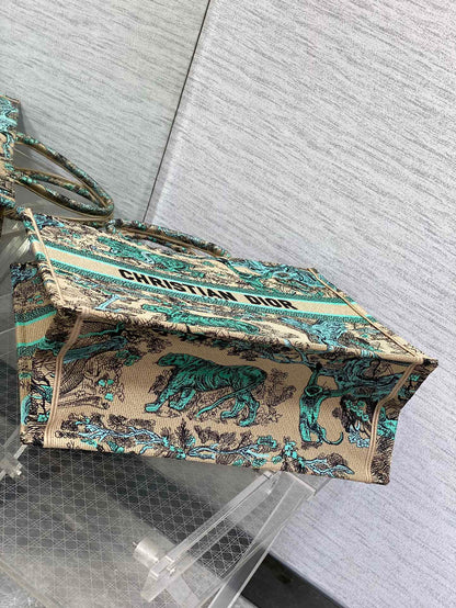 Chic & Stylish Bags