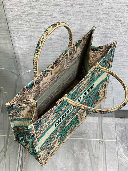 Chic & Stylish Bags