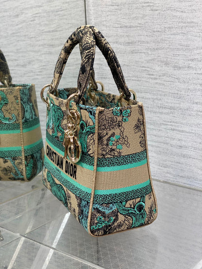 Chic & Stylish Bags
