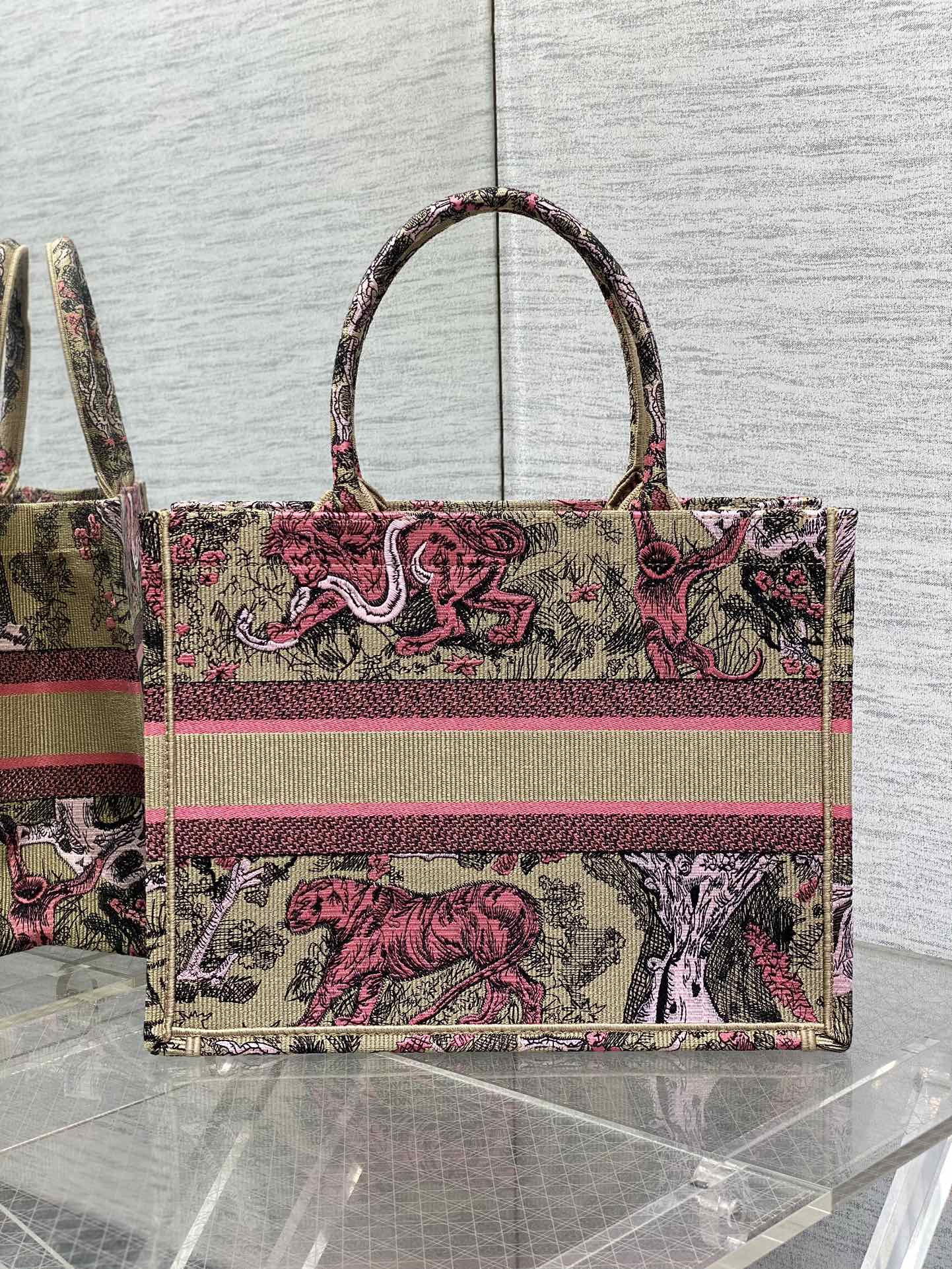 Chic & Stylish Bags