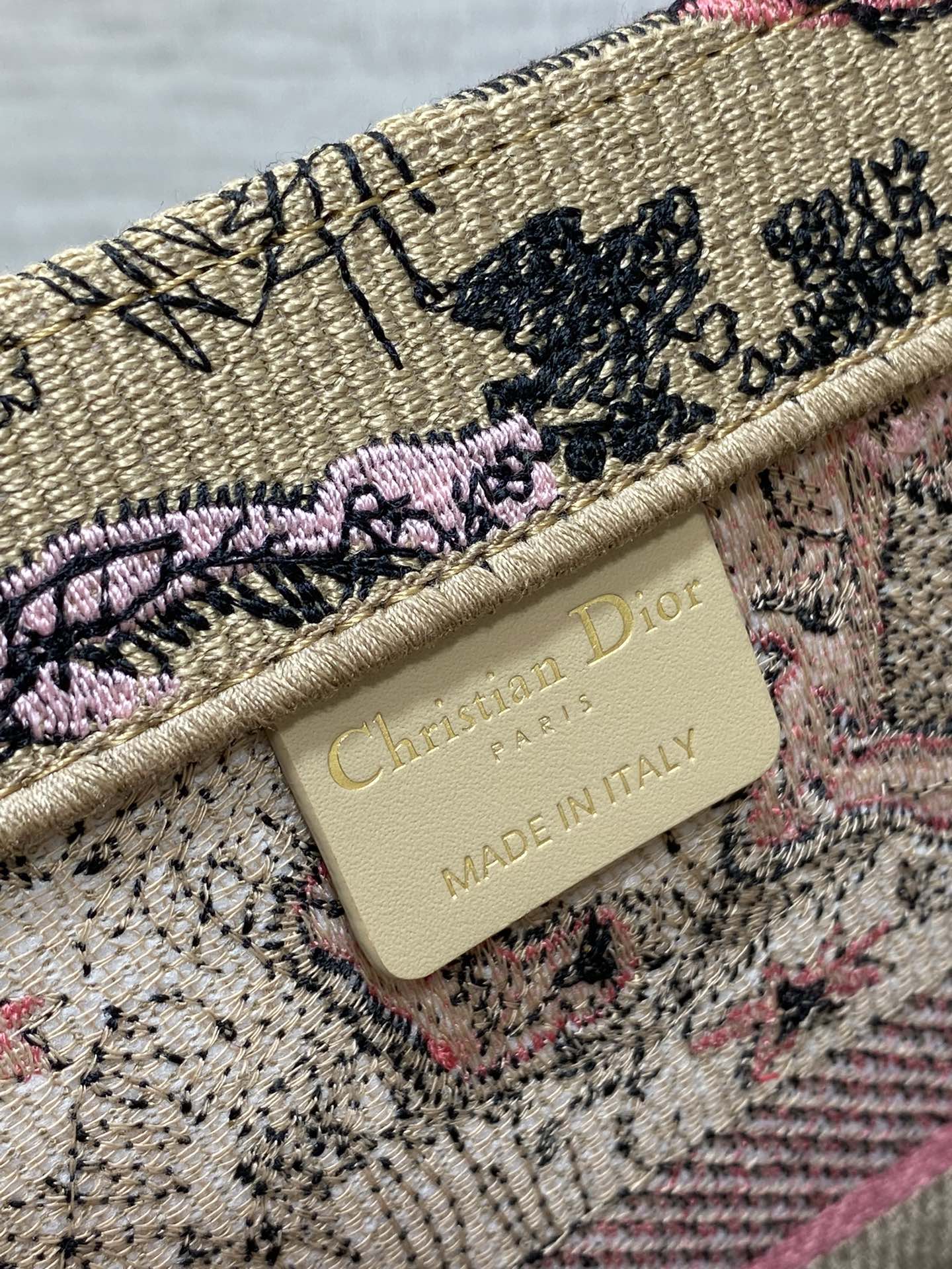Chic & Stylish Bags