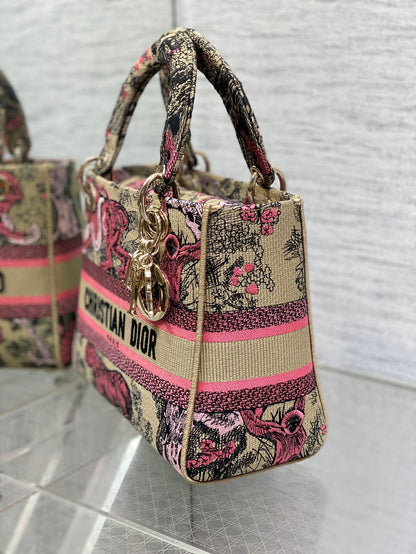 Chic & Stylish Bags