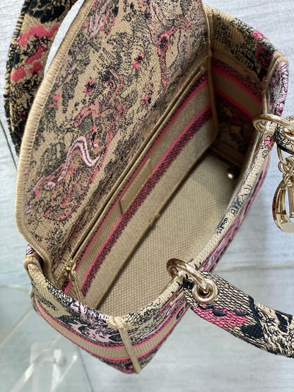 Chic & Stylish Bags