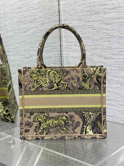 Chic & Stylish Bags
