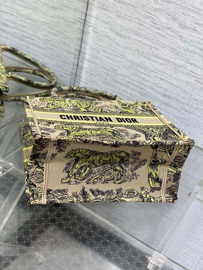 Chic & Stylish Bags