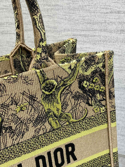 Chic & Stylish Bags