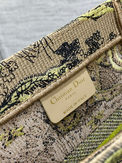 Chic & Stylish Bags