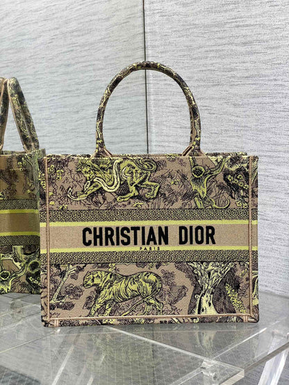 Chic & Stylish Bags