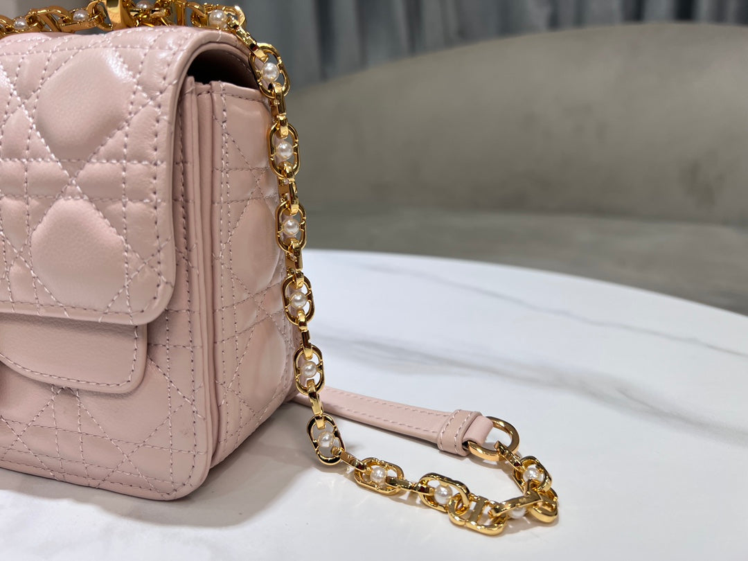 Chic & Stylish Bags