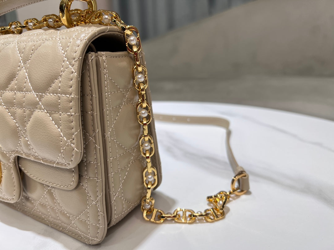 Chic & Stylish Bags