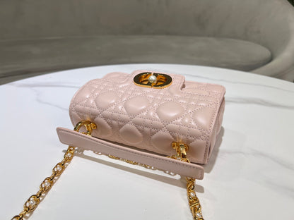 Chic & Stylish Bags