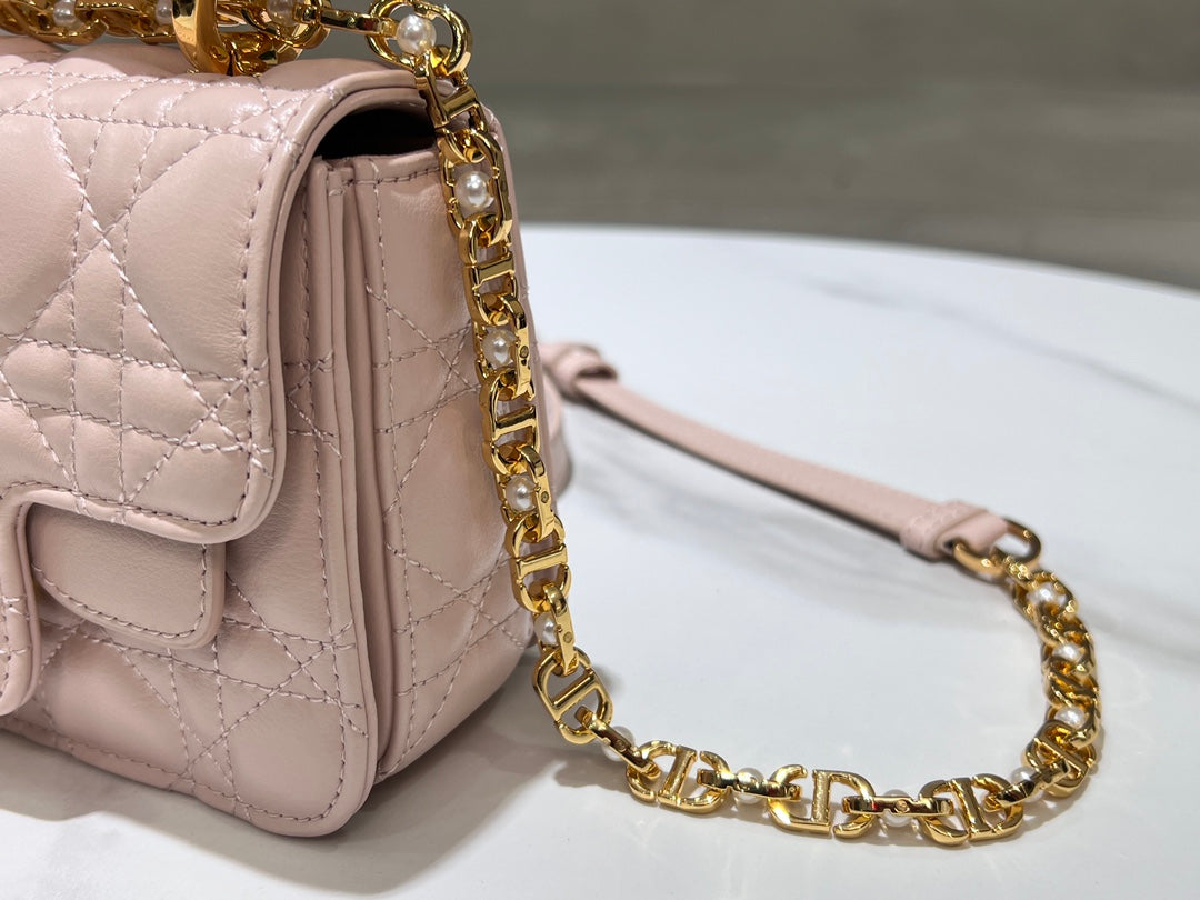 Chic & Stylish Bags