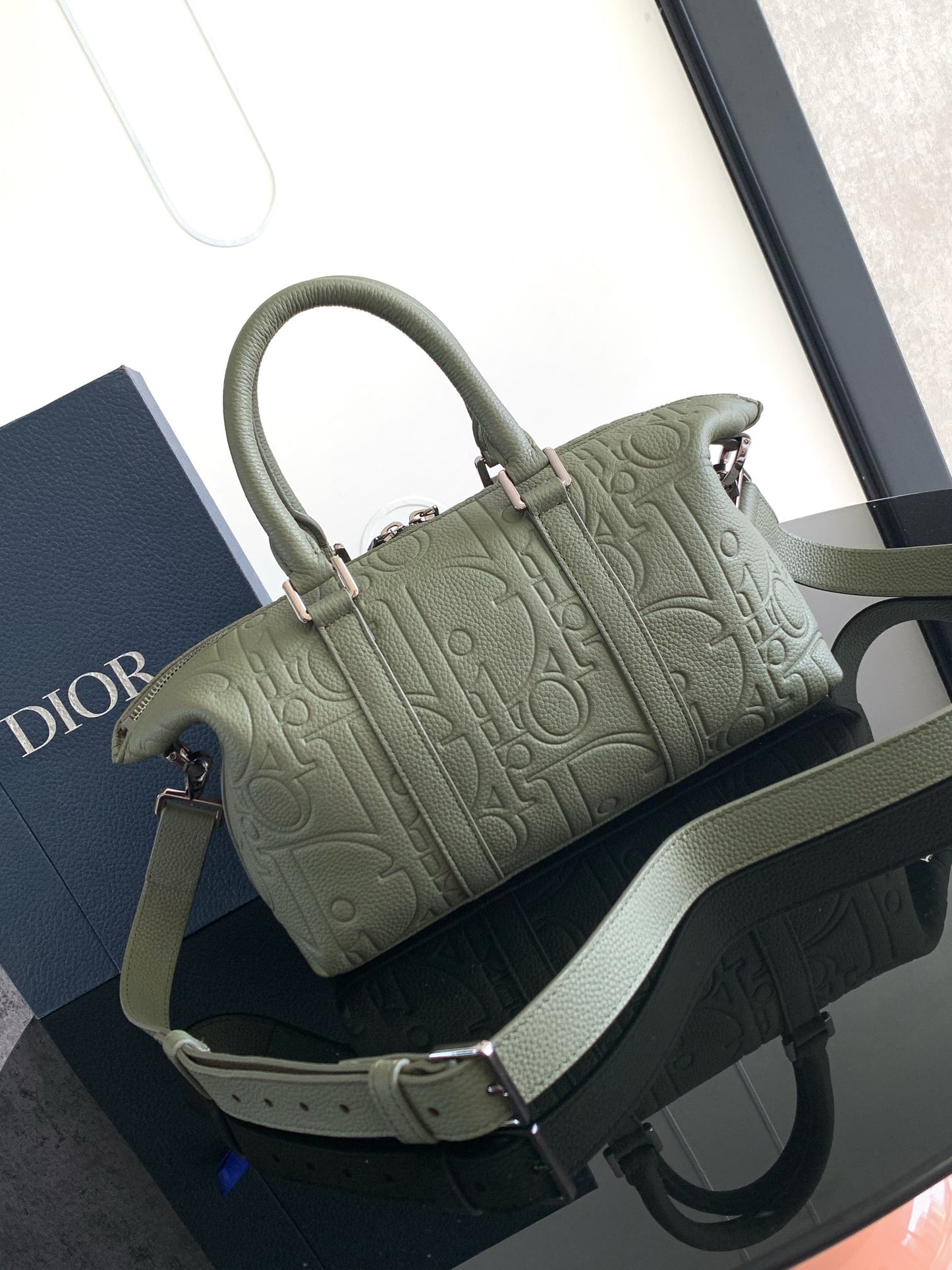Chic & Stylish Bags