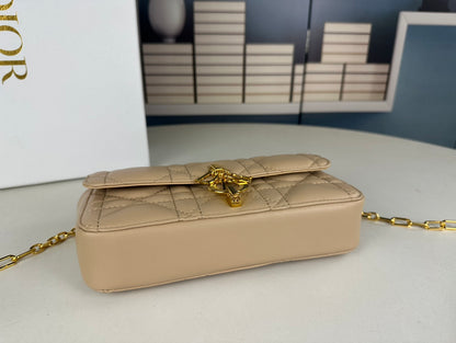 Chic & Stylish Bags