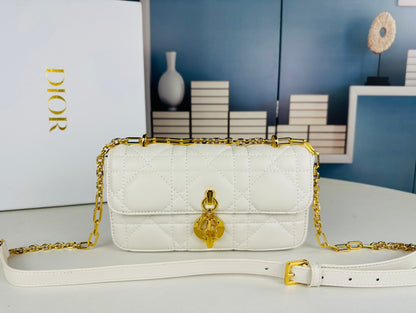 Chic & Stylish Bags